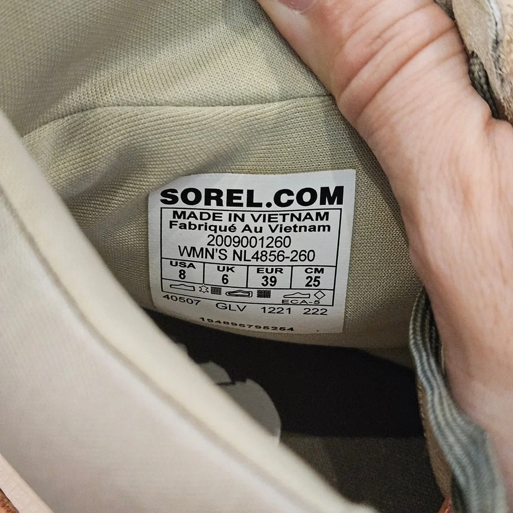 Sorel Kinetic Breakthru Day Lace Sneakers Womens 8 Peach Sage Mid Top Trainers